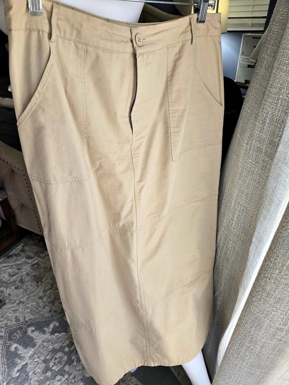 Princess Polly Maxi Skirt in Beige Size 6 Like New